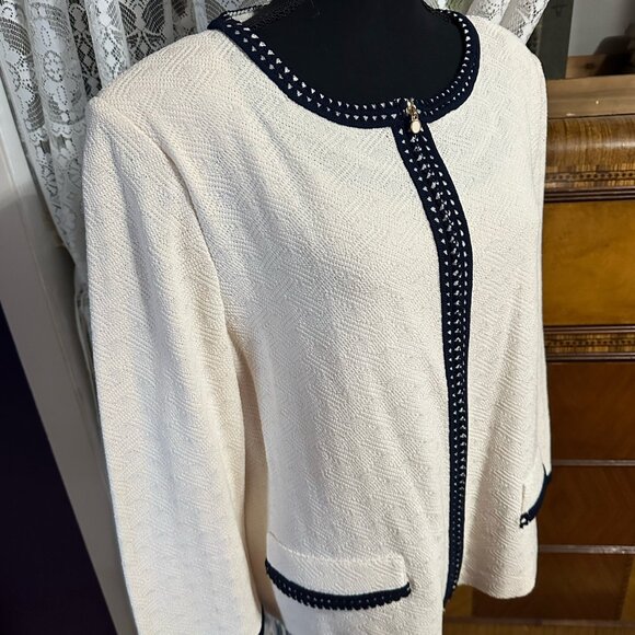 St. John Collection Jacket & Tank - Picture 5 of 6